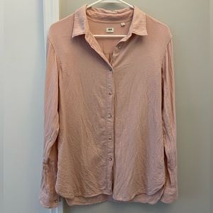EUC Uniqlo 100% Cotton Button-Up Shirt